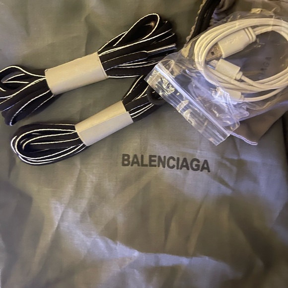 *no box* - Picture 6 of 6